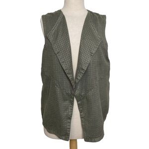 Chico’s olive green laser cut open front vest L